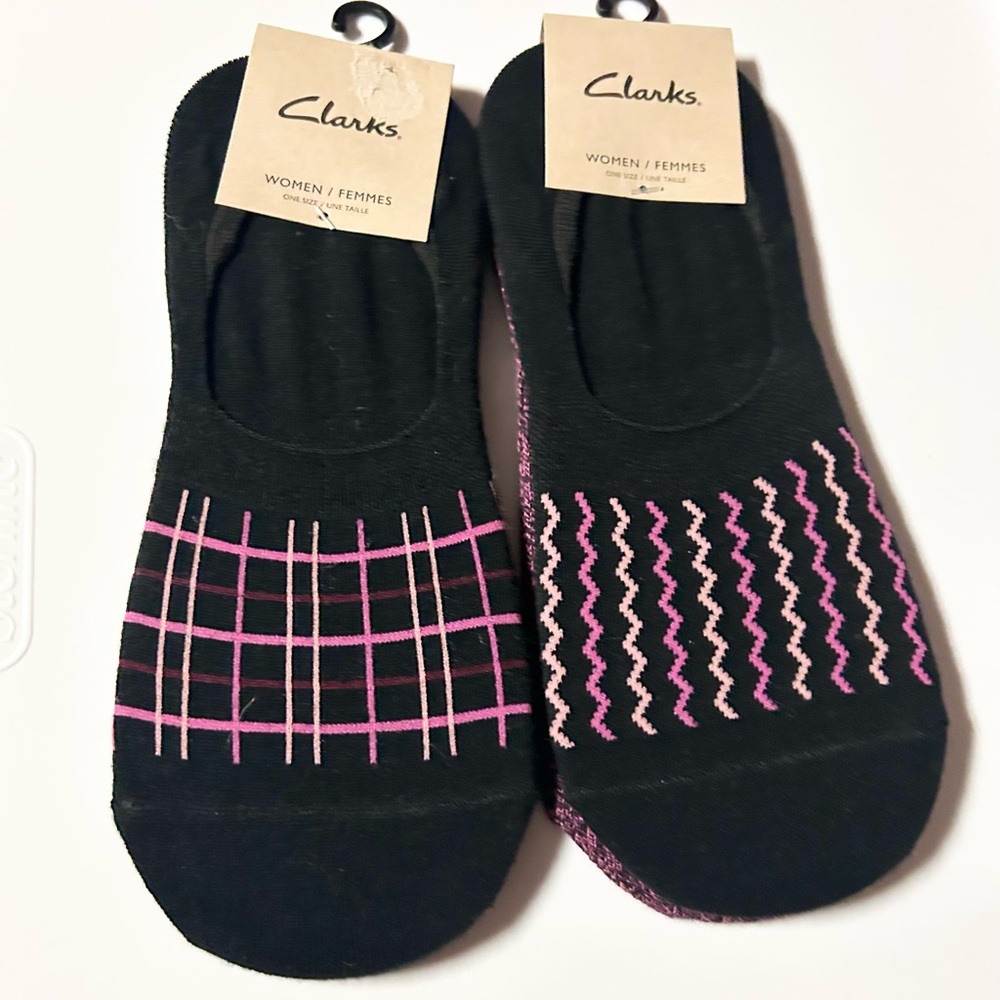 Clarks Woman’s No Show Socks 4 Pairs black Purple NEW